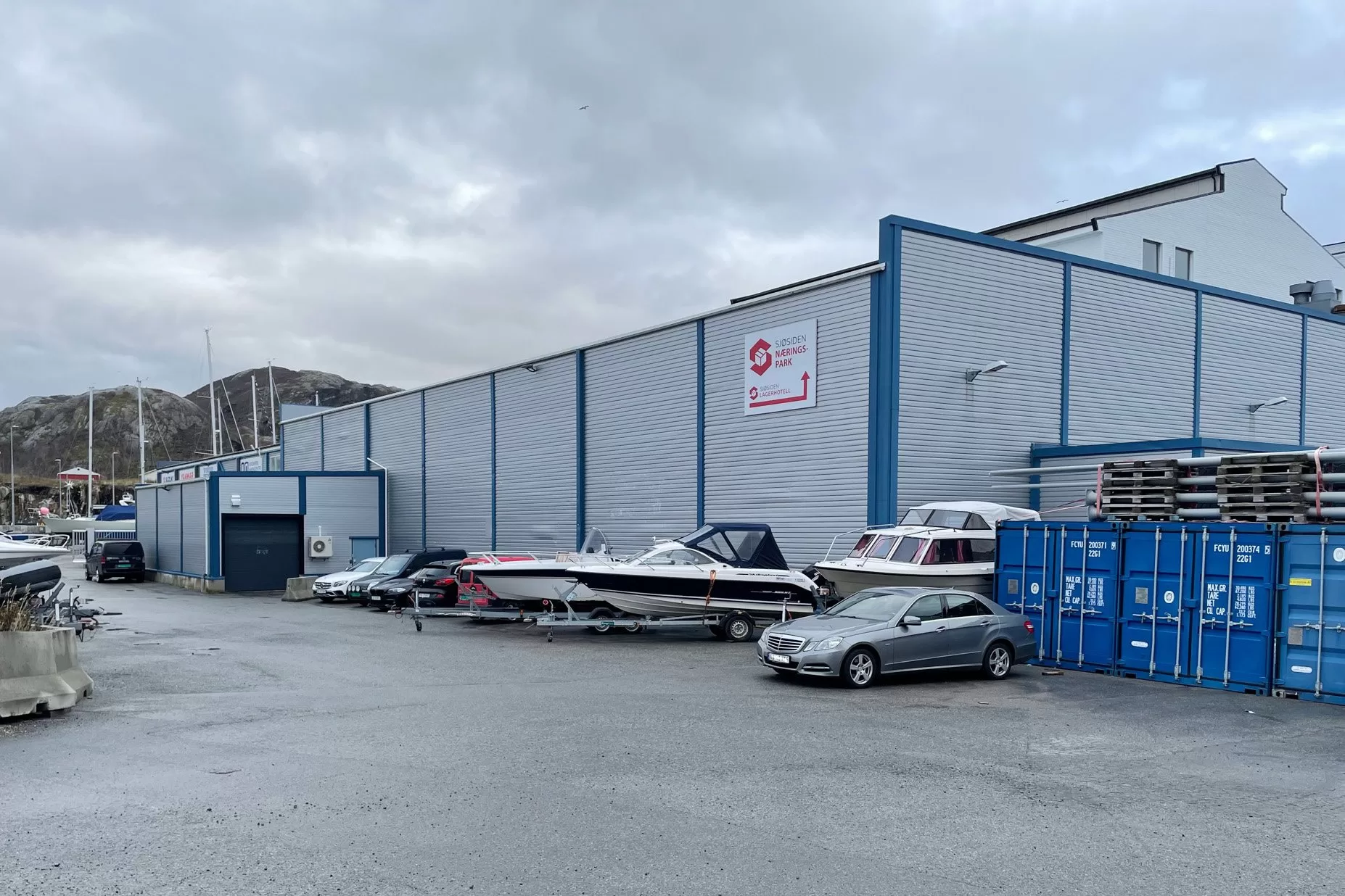 Nå bygger Andreas (34) ny butikk i Bodø: – Gleder oss til å åpne dørene